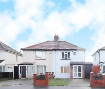 3 bedroom semi-detached house to rent - Photo 1