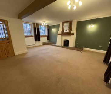 3 Bedroom Barn Conversion - Photo 2