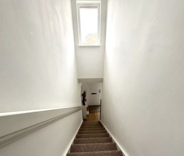 Sovereign Close, Northwich, Rudheath - Photo 4