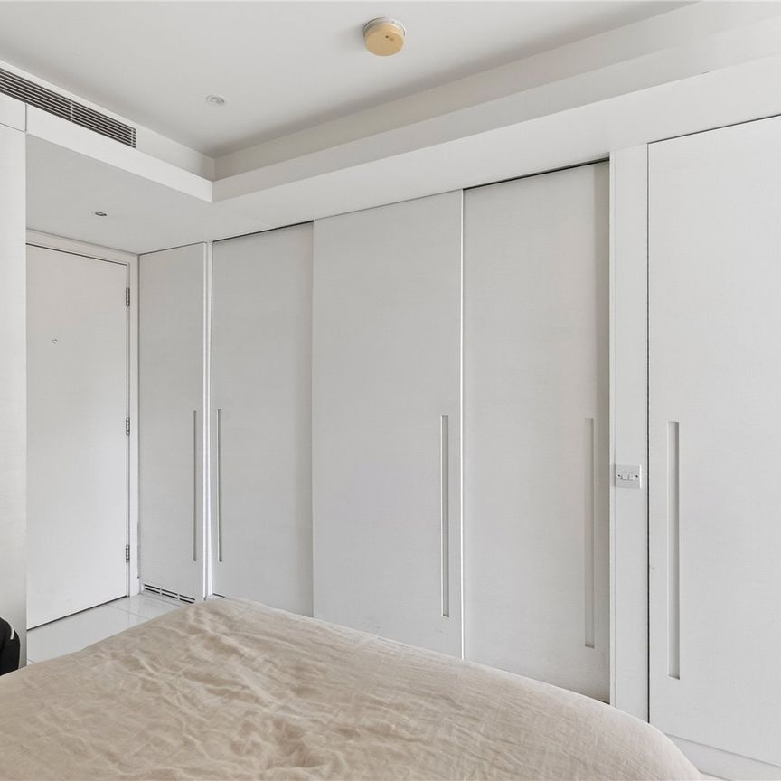 Pan Peninsula Square, London, E14 9HN - Photo 1