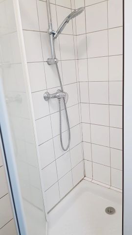 Location Appartement 2 pièces 27m² LA ROCHELLE 17000 - Photo 2