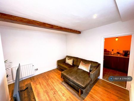 1 bedroom flat to rent - Photo 2