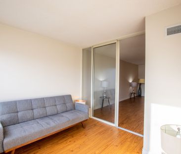 For Lease - 7 Bishop Avenue Unit# 1604, Toronto, Ontario - Photo 2