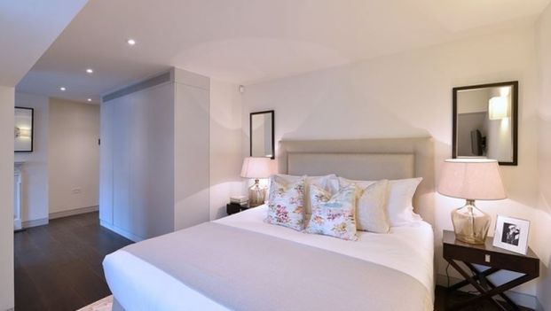 Duke Street, Mayfair, London, W1K - Photo 1