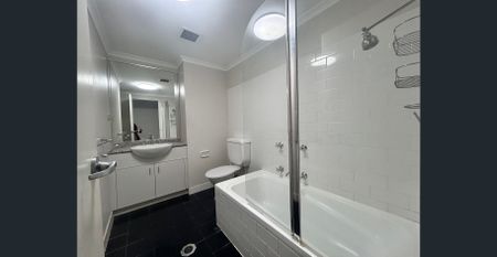 One Bedroom Apartment next to Darling Harbour - Photo 3