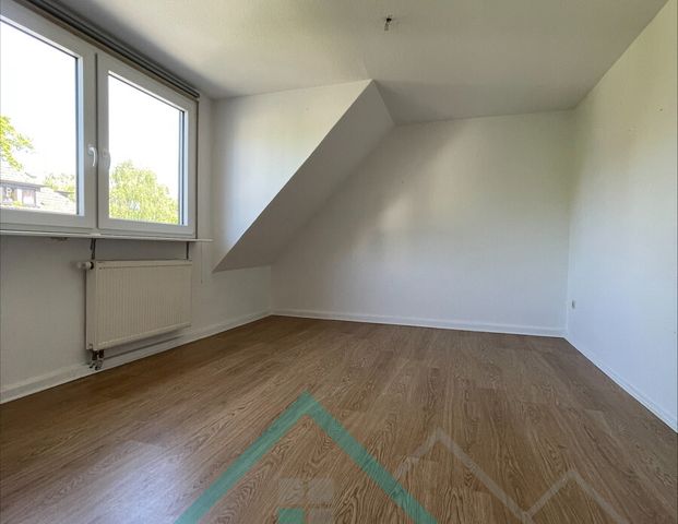 Zentral gelegene 3-Zimmer Dachgeschosswohnung mitten im Herzen von Hemer - Foto 1