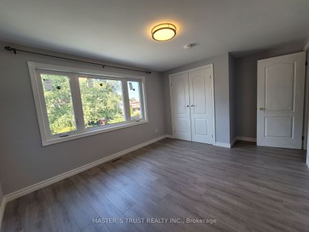 Semi-Detached Home For Lease | E7358976 - Photo 4