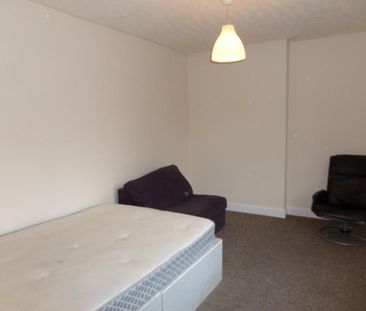 1 bedroom bedsit to rent - Photo 3