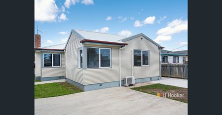 Fully Renovated Unit - Photo 3