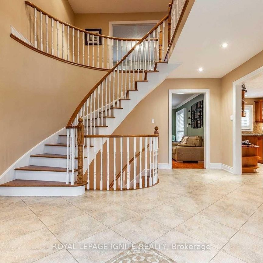 For Lease - 16 Chalmers Court Unit# Main & Second, Brampton, Ontario - Photo 1