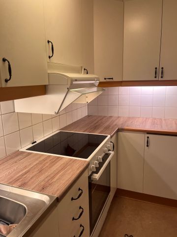 Västra Nobelgatan, Örebro - Photo 5