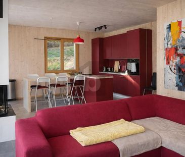 MODERN, LUMINOUS & WITH PANORAMIC VIEW - Photo 3