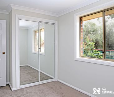 Low Maintenance and Convenient Location - Photo 2