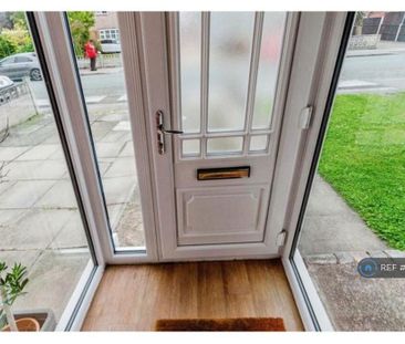 3 bedroom terraced house to rent - Photo 4