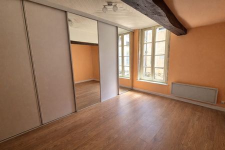Location Appartement 3 pièces 93m² BEAUNE 21200 - Photo 3