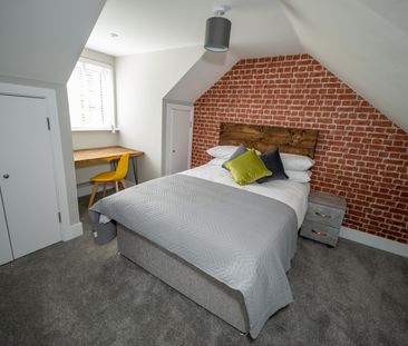 2 Bed Flat, Norwich Drive, BN2 - Photo 5