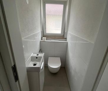 Kernsanierte 4 Zi Whg 80qm2 mit Küche, Balkon und Stellplatz - Foto 1