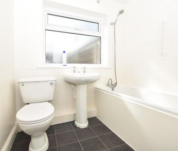 2 bedroom terraced house to rent - Photo 6