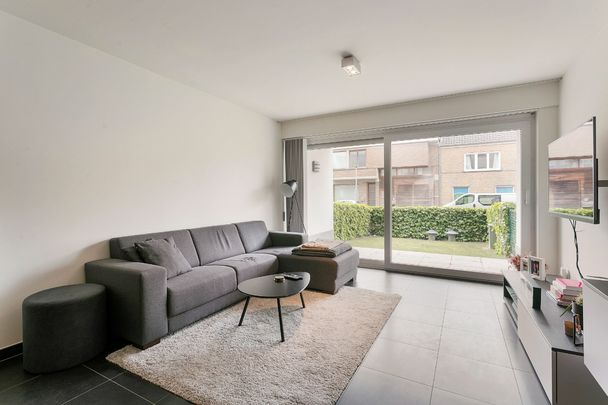 Gelijkvloers appartement met 2 slaapkamers en tuin te huur. - Photo 1