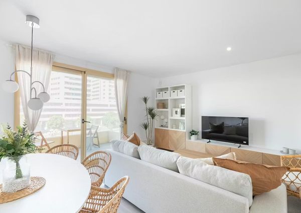 Carrer de Pi i Margall, Badalona, Catalonia 08912