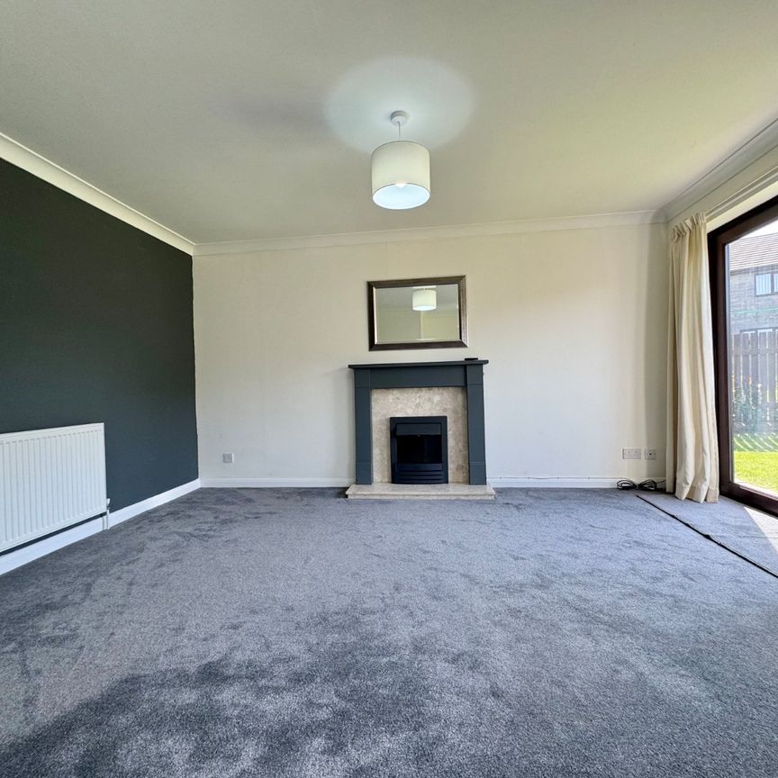 3 bedroom semi-detached house to rent - Photo 1
