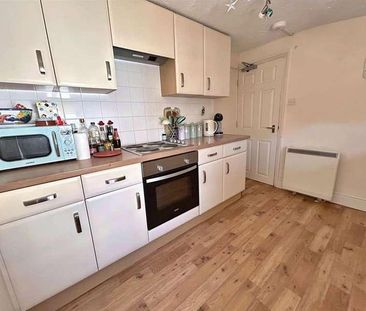 Windsor Street, Salisbury, SP2 - Photo 6