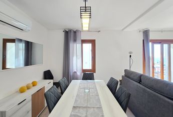 LUXURY SEMI-DETACHED HOUSE FOR RENT IN THE CENTER OF MORAIRA, FIRST LINE TO THE SEA