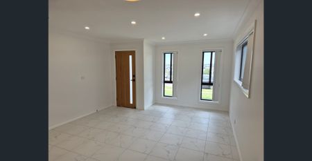 Brand New 5-Bedroom Home for Rent – Cobbitty, NSW - Photo 4