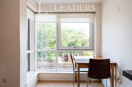 1 bedroom apartment to rent The Roundhouse, Gunwharf Quays, Portsmouth, PO1 - Photo 5