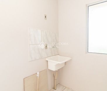 Apartamento com 2 quartos e 38m² para alugar em Lomba do Pinheiro, ... - Foto 2