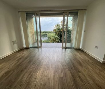 2 Bed Flat, Hawfinch House, NW9 - Photo 2