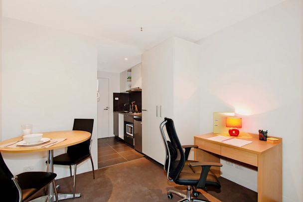 One Bedroom with dishwasher &air-conditioner - Photo 1