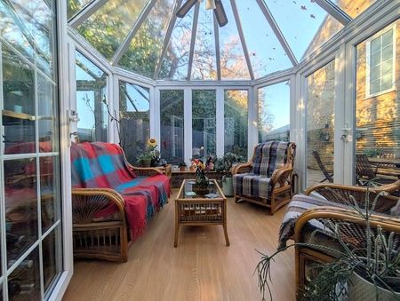 4 bedroom detached house to rent - Photo 3