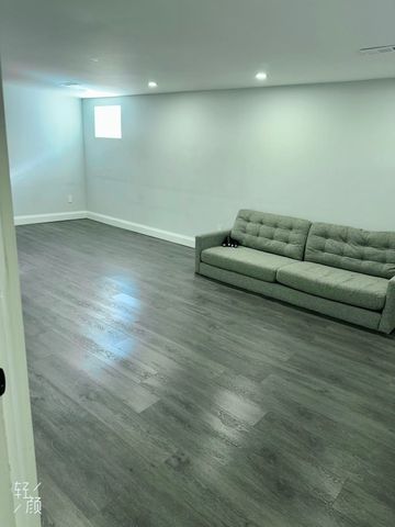 For Lease - 203 Van Dusen Boulevard, Toronto, Ontario - Photo 2