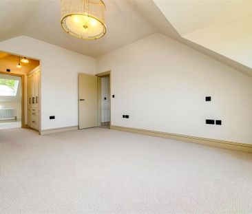4 bedroom detached house to rent - Photo 6