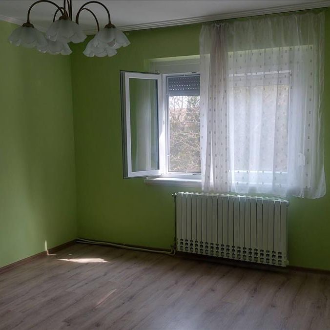 Kiadó felújított lakás - Békéscsaba - Photo 1