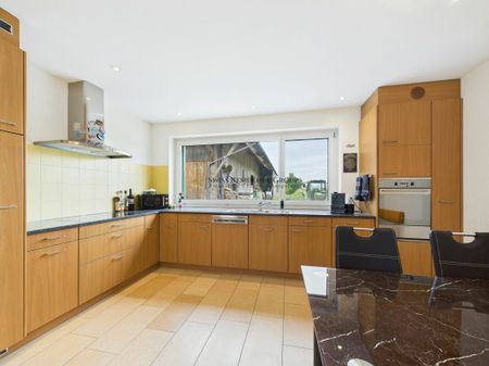 Family-friendly detached house in a quiet location - Photo 4