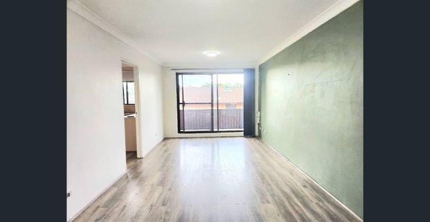 Convenient 2-Bedroom Unit in Liverpool - Photo 1