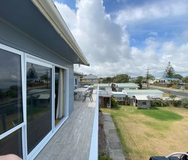 Pukehina Beach - Fully Furnished - 9 month term - Photo 1