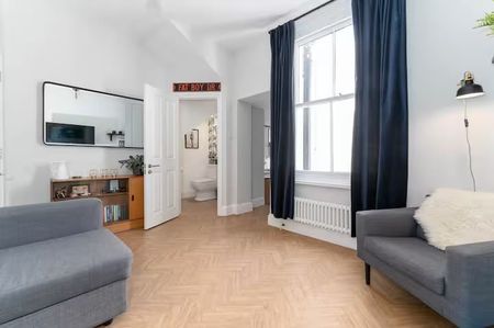 1 Bed Flat, Springfield Road, BN1 - Photo 2