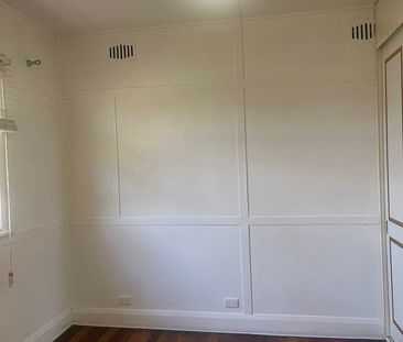 For Lease: Charming 3 Bedroom Home in Bellambi - Photo 2