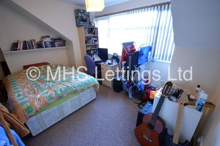 4 Bedroom Mid Terraced House for rent in Hessle Mount - Photo 3