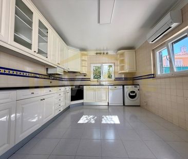 Moradia T4 em Lisboa - Photo 2