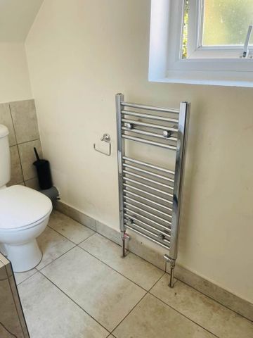 House share to rent - Photo 3