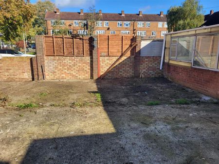 2 bedroom property to rent - Photo 2