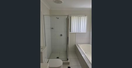 Duplex in Pacific Pines - Photo 2