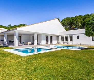 Luxury Villa for rent in Marbella, Andalusia - Photo 6