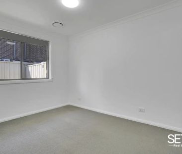 “Ultra convenient Location” - Photo 1