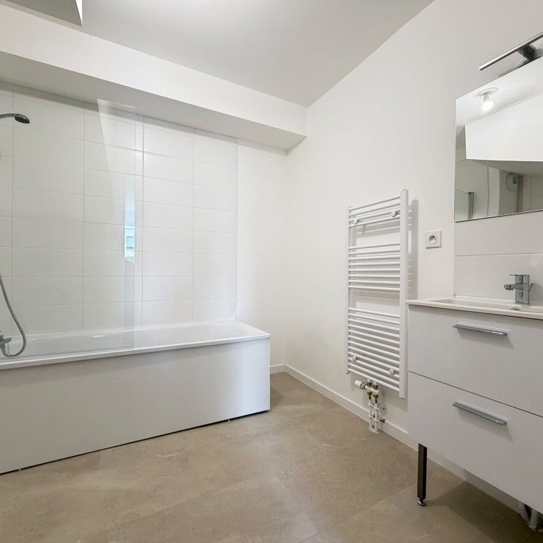 Location Appartement 4 pièces 78m² LENS 62300 - Photo 1