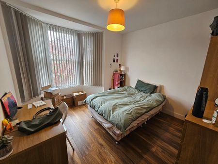 2 Bed Student Accommodation - Photo 3